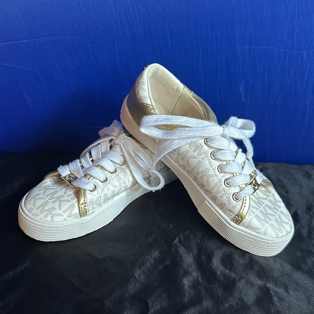 Michael Kors Kids Youth Size 12 Shoes Lorena White/Gold Sneakers Never Worn